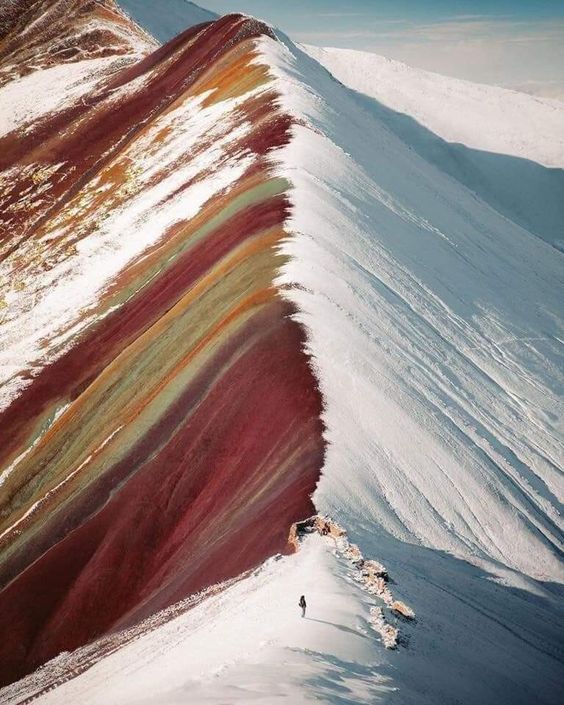 MONTAÑA DE COLORES