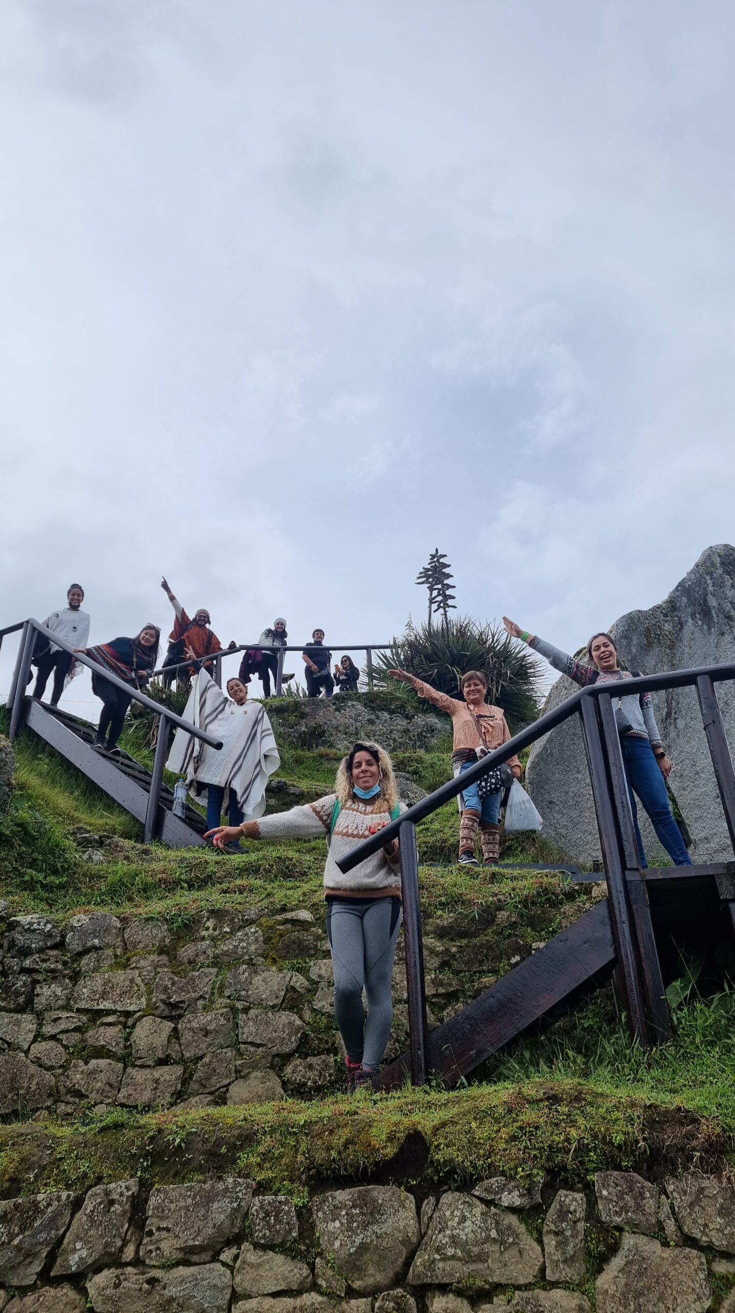 DAY 1: CUSCO - OLLANTAYTAMBO - AGUAS CALIENTES