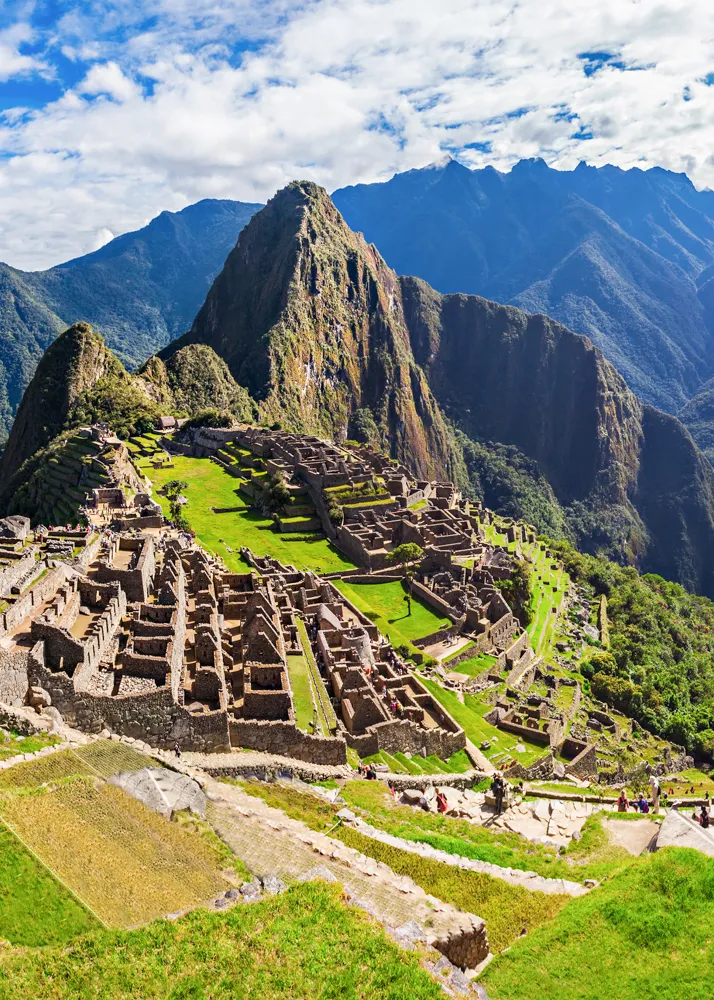 DAY 8: WIÑAYWAYNA - INTIPUNKU - MACHU PICCHU - AGUAS CALIENTES - OLLANTAYTAMBO - CUSCO