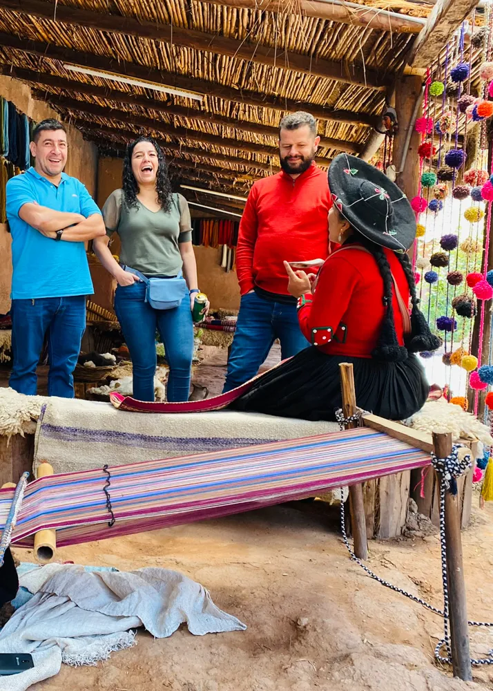 DAY 1: CUSCO - CHINCHERO - MORAY - MARAS SALT MINES - URUBAMBA - OLLANTAYTAMBO - AGUAS CALIENTES