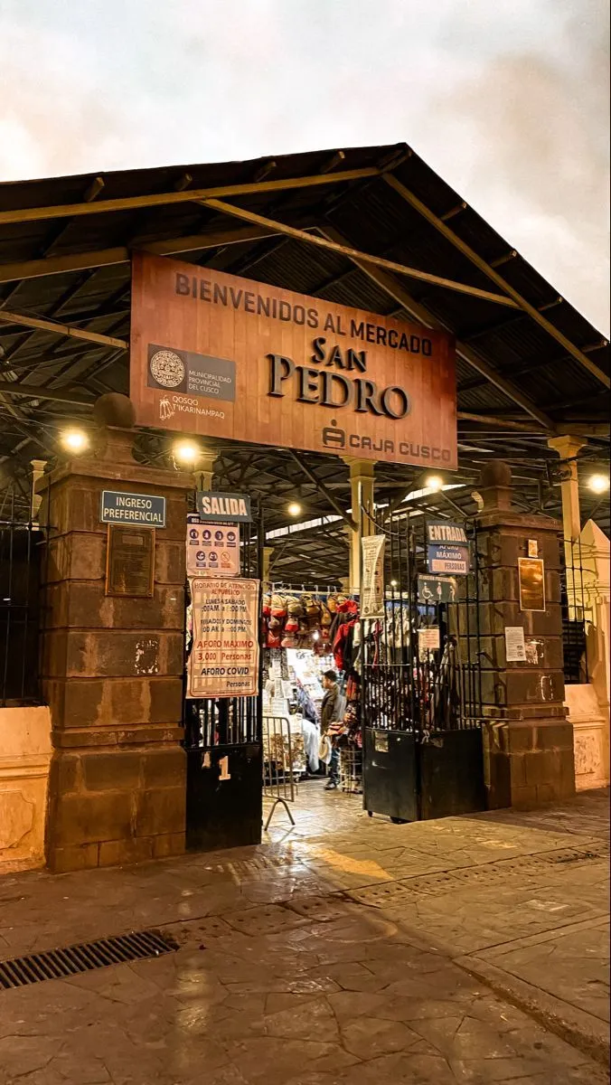 DAY 2: FLIGHT TO CUSCO AND WALKING TOUR