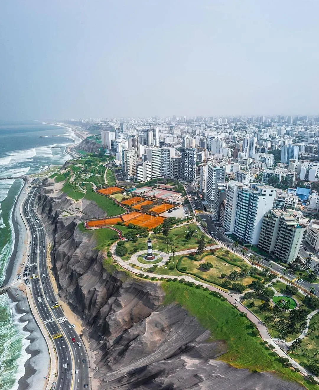 DAY 1: ARRIVAL IN LIMA AND COLONIAL AND MODERN CITY TOUR