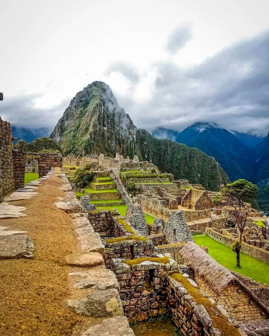 Machu Picchu by train & Waynapicchu 2 days