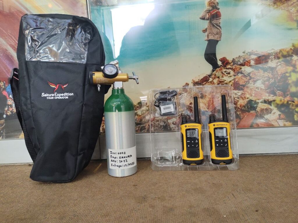 oxygen cylinder for the inca trail